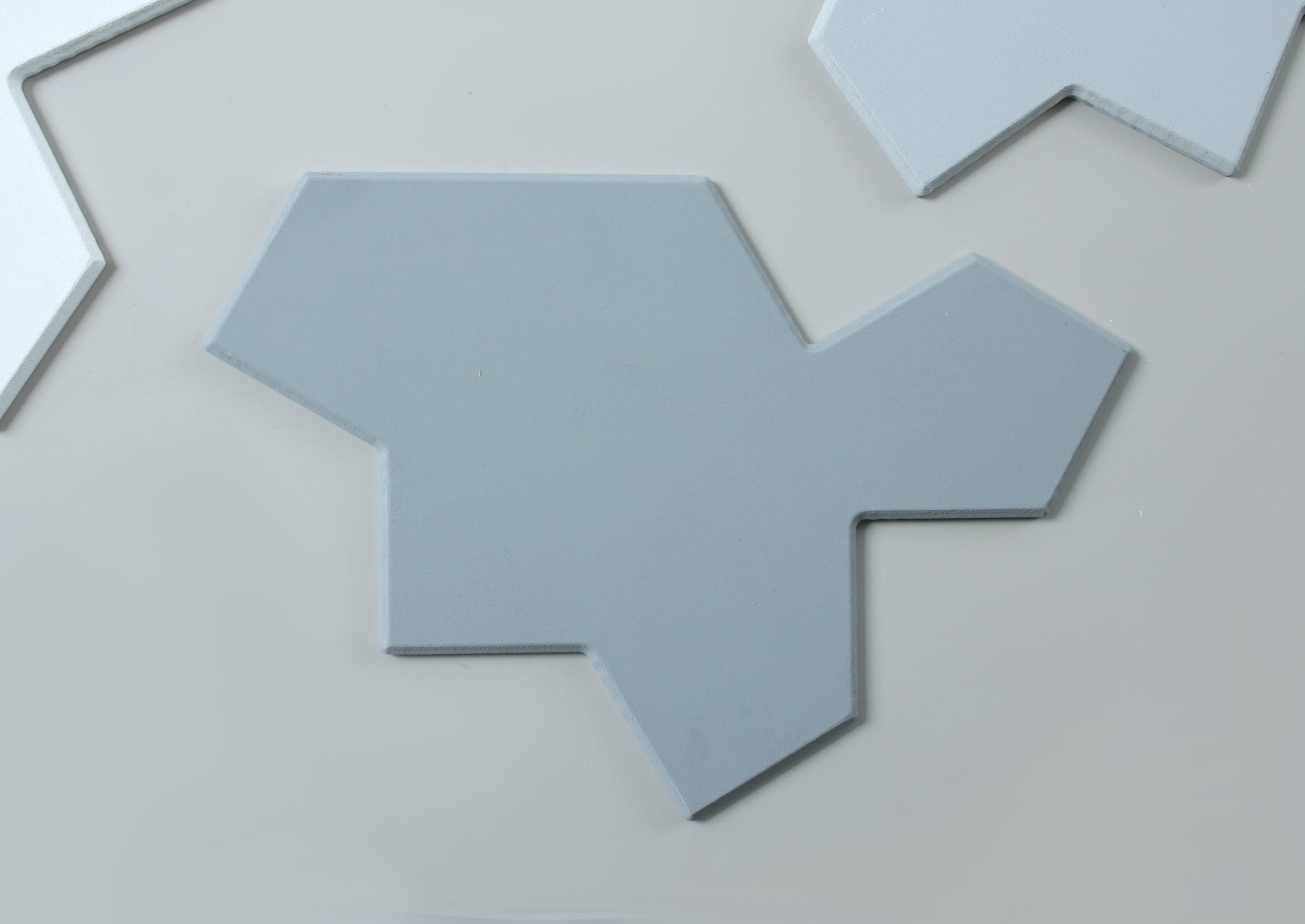 Chiral aperiodic monotile - grey tile