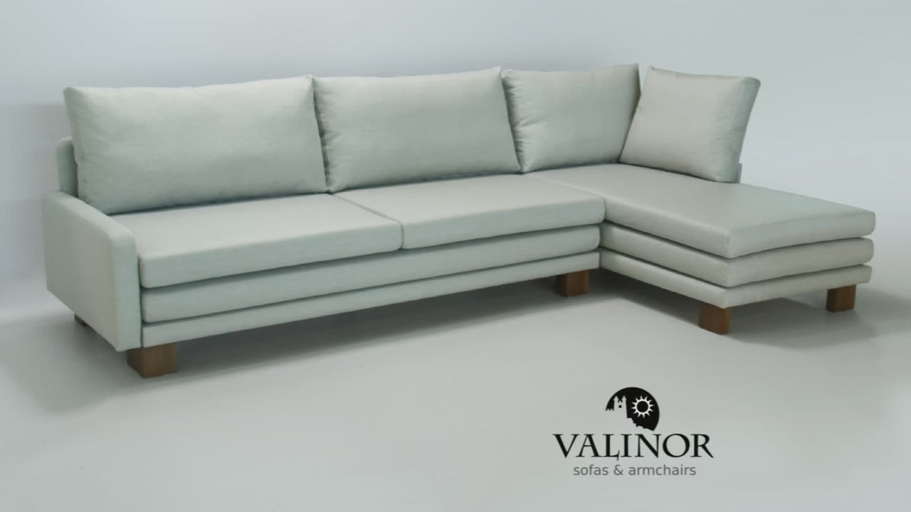Video of a B12 sofa bed extended mechanism